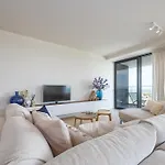Trinity Cove 167 شقة *