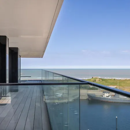 Trinity Cove 167 公寓 *