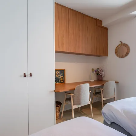 Trinity Cove 167 公寓