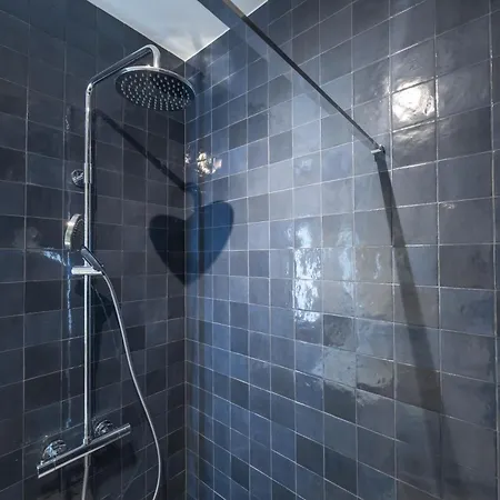 Apartamento Trinity 7 *